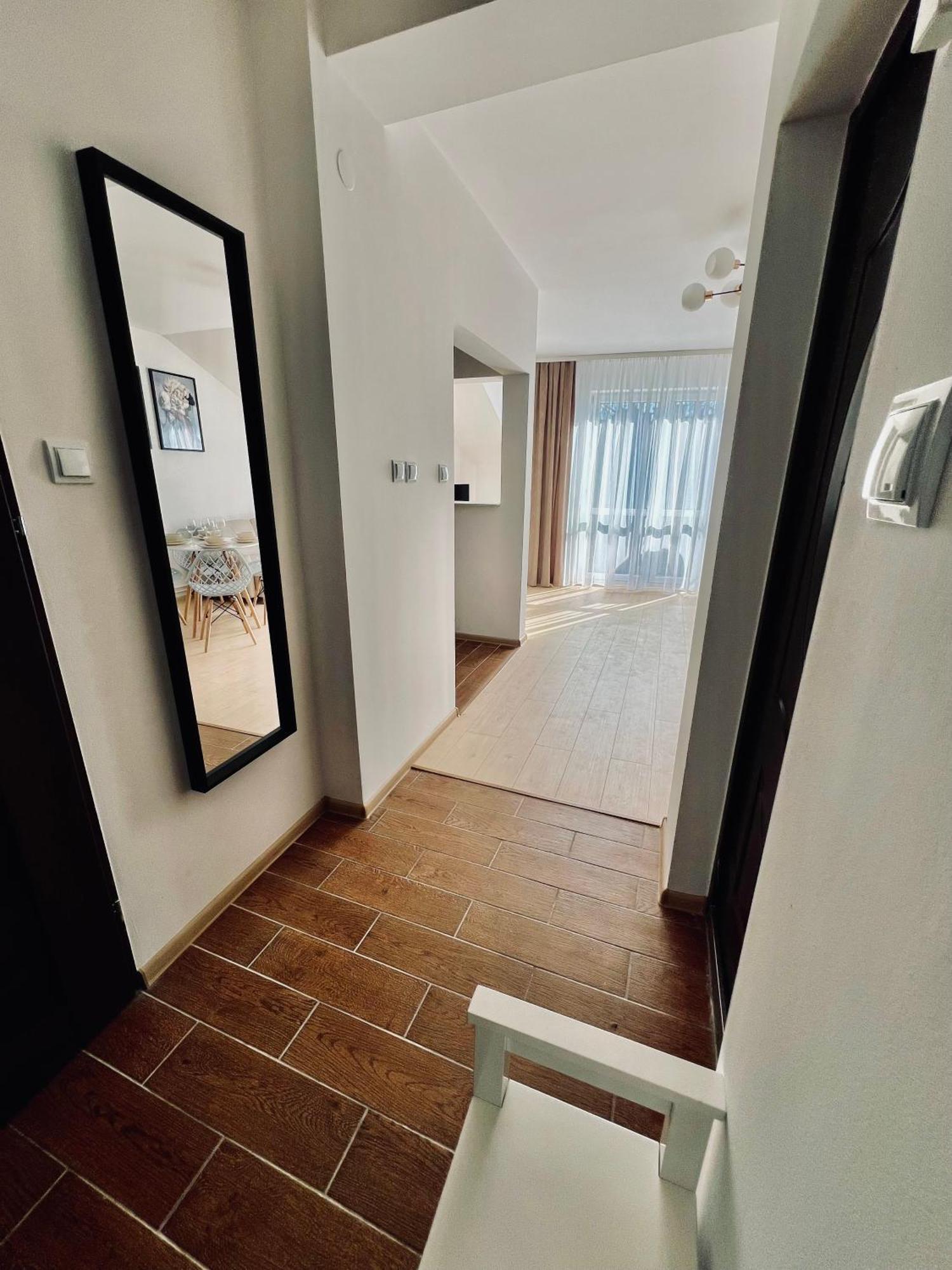 Apartament Wisteria แชมิตช์ ภายนอก รูปภาพ