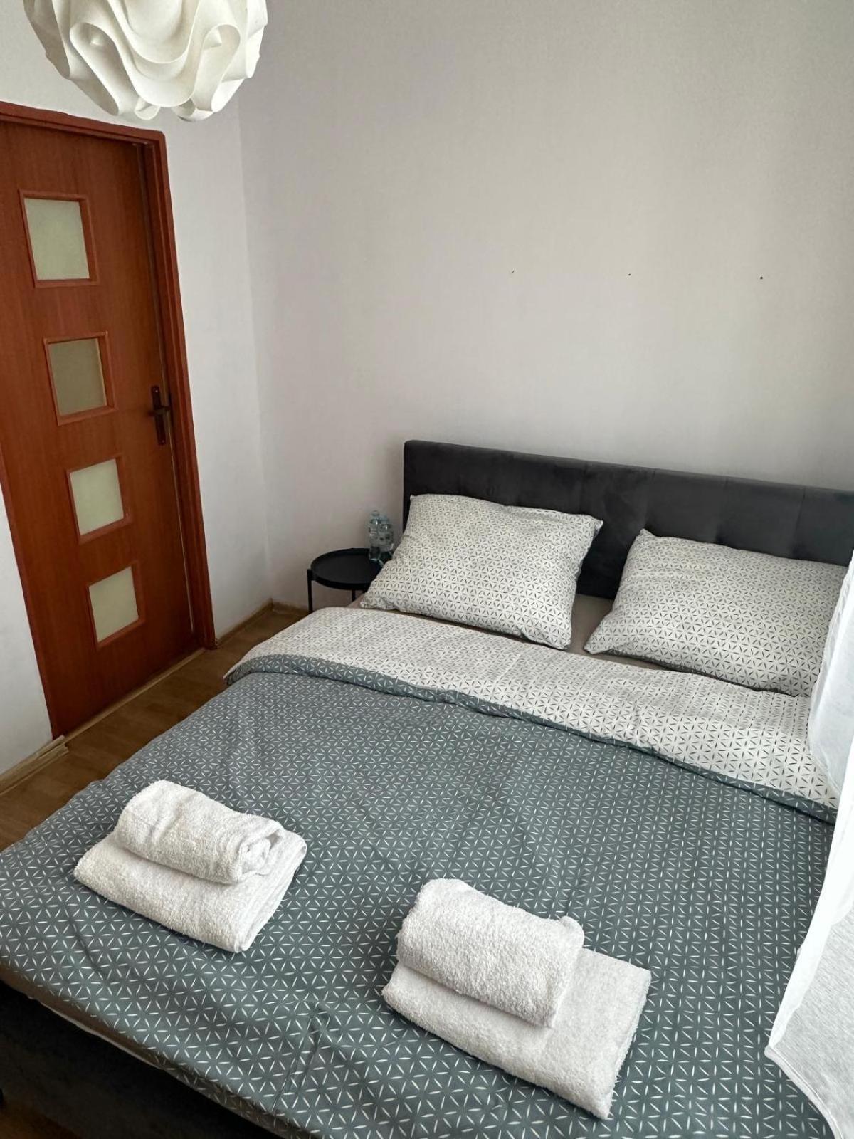 Apartament Wisteria แชมิตช์ ภายนอก รูปภาพ